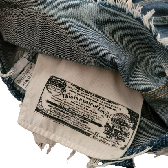 Levi's Shorts Womans Button Fly Dark Wash Cut-Offs See Measurements 30" JJ1506 - Picture 5 of 6